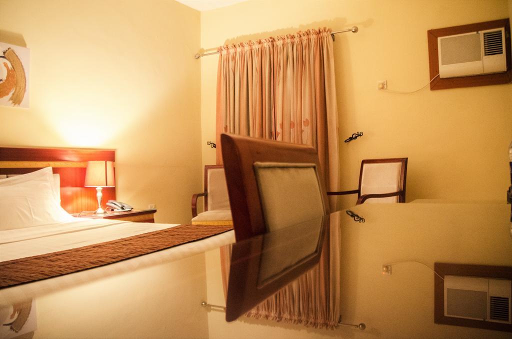 Hotel Rosebud Abuja Extérieur photo
